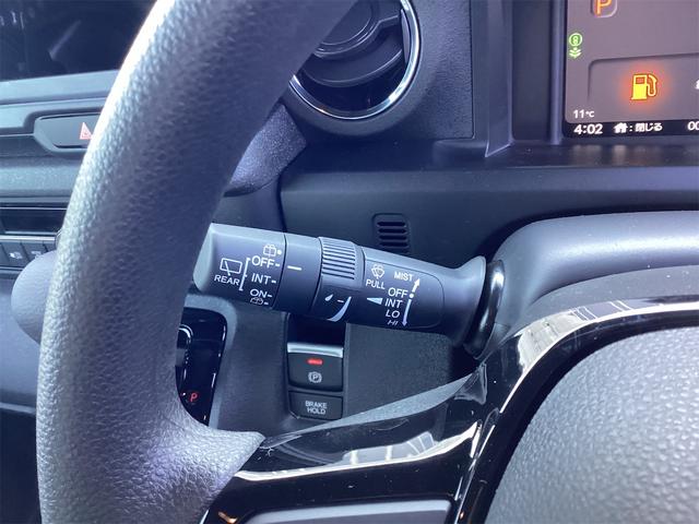 Ｎ－ＢＯＸカスタム ベースグレード　バックカメラ　両側スライド・片側電動　クリアランスソナー　オートクルーズコントロール　レーンアシスト　オートライト　スマートキー　アイドリングストップ　シートヒーター　ベンチシート　ＣＶＴ　ＥＳＣ（30枚目）