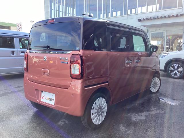 ワゴンＲスマイル ハイブリッドＳ　２トーンルーフパッケージ装着車　ＥＴＣ　バックカメラ　両側電動スライドドア　ナビ　ＴＶ　クリアランスソナー　レーンアシスト　衝突被害軽減システム　オートライト　スマートキー　アイドリングストップ　シートヒーター　ベンチシート　ＣＶＴ（18枚目）