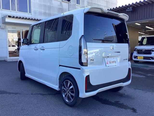 Ｎ－ＢＯＸカスタム ベースグレード　バックカメラ　両側スライド・片側電動　クリアランスソナー　オートクルーズコントロール　レーンアシスト　オートライト　スマートキー　アイドリングストップ　電動格納ミラー　シートヒーター　ベンチシート（20枚目）
