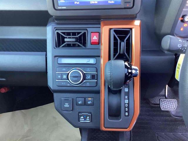 タフト Ｇ　ＥＴＣ　バックカメラ　クリアランスソナー　衝突被害軽減システム　オートライト　スマートキー　アイドリングストップ　電動格納ミラー　シートヒーター　サンルーフ　ＣＶＴ　ＥＳＣ　ＣＤ　ＵＳＢ（10枚目）