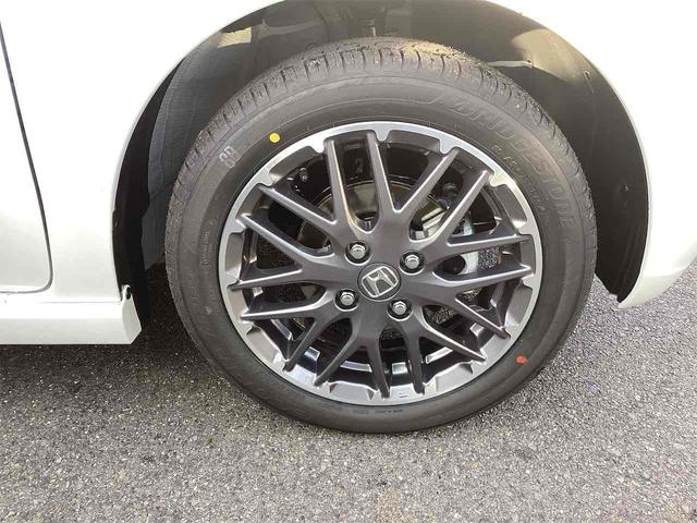 Ｎ－ＢＯＸカスタム ターボ　バックカメラ　両側電動スライドドア　クリアランスソナー　オートクルーズコントロール　レーンアシスト　オートライト　スマートキー　アイドリングストップ　電動格納ミラー　シートヒーター　ＣＶＴ　ＥＳＣ（23枚目）