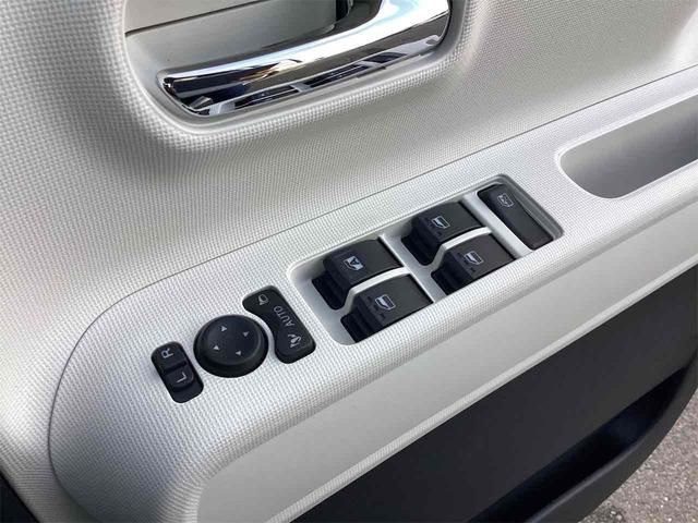 ムーヴキャンバス ストライプスＧ　バックカメラ　両側電動スライドドア　クリアランスソナー　衝突被害軽減システム　スマートキー　アイドリングストップ　電動格納ミラー　シートヒーター　ベンチシート　ＣＶＴ　ＥＳＣ　エアコン（11枚目）