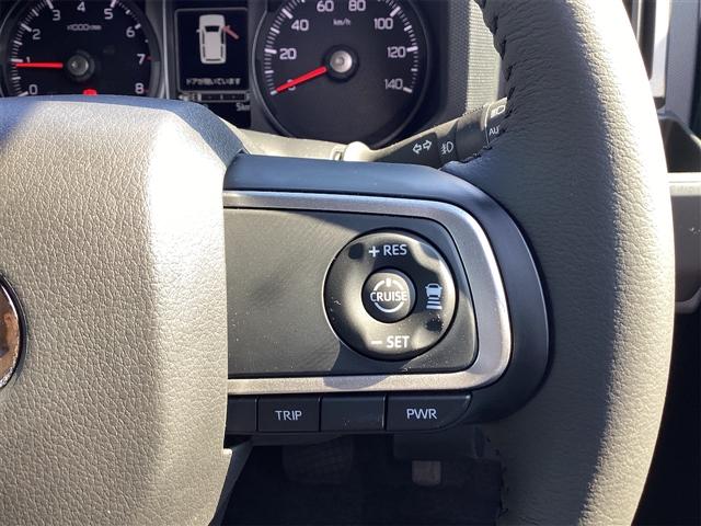 �������H�ŕ֗��ȃN���[�Y�R���g���[���@�\���t���Ă��܂���B���x��ݒ肷��ƃA�N�Z���𓥂܂Ȃ��Ă����̑��x�ő��邱�Ƃ��ł���̂ő����x�܂��鎖���ł��܂��ˁB