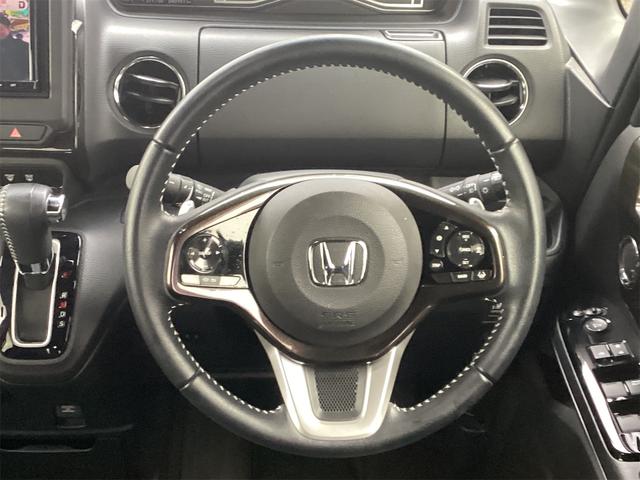 Ｎ－ＢＯＸカスタム Ｇ・Ｌターボホンダセンシング　ＥＴＣ　バックカメラ　両側電動スライドドア　ＴＶ　クリアランスソナー　オートクルーズコントロール　レーンアシスト　衝突被害軽減システム　オートライト　スマートキー　アイドリングストップ　電動格納ミラー（5枚目）