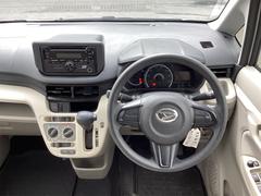 車を運転する際には運転席の存在は欠かせません。なのでしっかりとチェックしたいポイントですね。 2