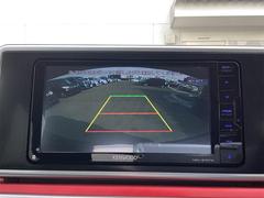 バックカメラ装備。駐車が苦手な方には欠かせません。 3