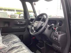 運転者にとっては日々使用することとなる運転席です。運転席が快適だと運転に集中することができますね。 2