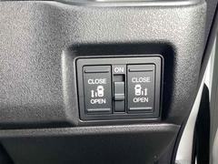 ����ҤȤĤǥɥ������ץ󡣡ڥ�󥢥������ξ¦�ѥ���饤�ɥɥ���ξ�꤬�դ����äƤ��Ƥ⡢�����å��ҤȤĤǥ��饤�ɥɥ�����ư�������ư�����ץ󤷤ޤ��� 4