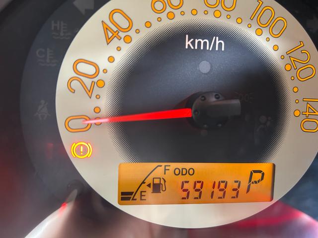 エッセ Ｌ　修復歴無★実走行５．９万ｋｍ台★リーフグリーン★キーレス★集中ロック★ウインカーミラー★電動格納式ミラー★エアコン★パワステ★エアバック★純正オーディオ★ドライブレコーダー装備★４人乗り★５ドア★（28枚目）