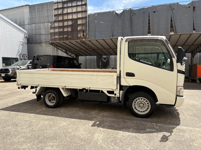 トヨエース ロング　ハイグレード★実走行１万ｋｍ台★修復歴無★ボデー廻りフルリペア仕上げ済★荷台床鉄板張★積載量１５００ｋｇ★総重量３．５トン未満★現行普通免許★４ナンバー小型貨物★５速ＭＴ★キーレス★オートエアコン★（2枚目）