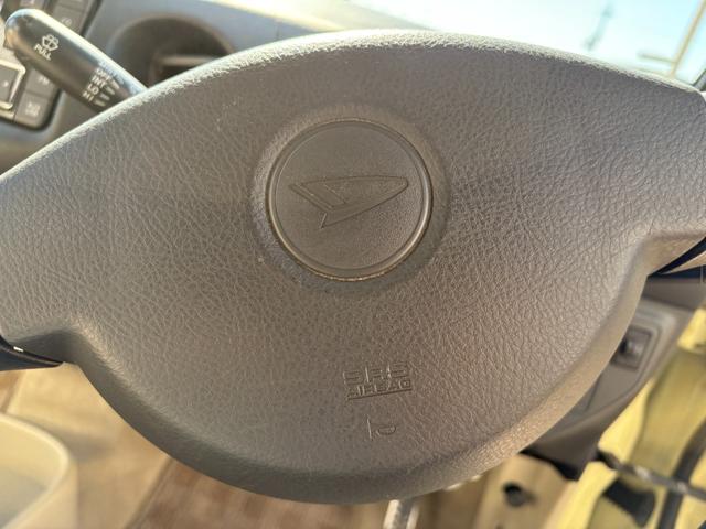 エッセ エコ ワンオーナー★修復歴無★5速MT★走行4万km台★エアコン★PS★PW★Wエアバック★15インチミニライトアルミホイール★新品ホイールナット★新品タイヤ装着★新品サスペンション★ローダウン★(46枚目)