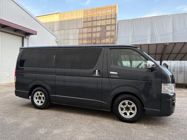 ハイエースバン ロングスーパーＧＬ　ディーゼルターボ★ＤＰＦ無★ＡＴ★純正新品ヘッドライト装着★新品タイヤ★ベッドキット★キーレス★カロッツェリア製新品ディスプレイオーディオ装着★アップルカープレイ★Ｂｌｕｅｔｏｏｔｈ★Ｗエアコン★（2枚目）