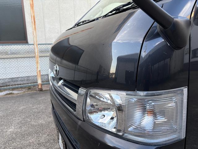 ハイエースバン ロングスーパーＧＬ　ディーゼルターボ★ＤＰＦ無★ＡＴ★純正新品ヘッドライト装着★新品タイヤ★ベッドキット★キーレス★カロッツェリア製新品ディスプレイオーディオ装着★アップルカープレイ★Ｂｌｕｅｔｏｏｔｈ★Ｗエアコン★（11枚目）