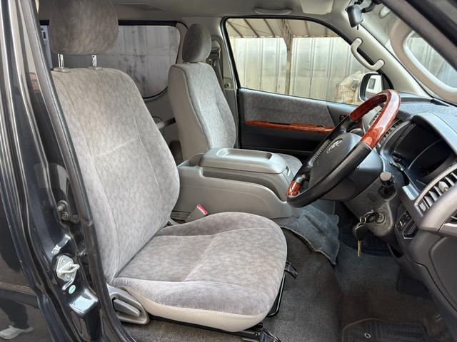 ハイエースバン ロングスーパーＧＬ　ディーゼルターボ★ＤＰＦ無★ＡＴ★純正新品ヘッドライト装着★新品タイヤ★ベッドキット★キーレス★カロッツェリア製新品ディスプレイオーディオ装着★アップルカープレイ★Ｂｌｕｅｔｏｏｔｈ★Ｗエアコン★（24枚目）