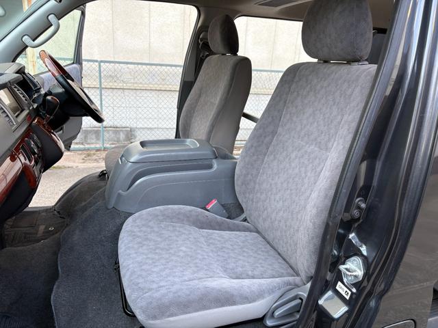 ハイエースバン ロングスーパーＧＬ　ディーゼルターボ★ＤＰＦ無★ＡＴ★純正新品ヘッドライト装着★新品タイヤ★ベッドキット★キーレス★カロッツェリア製新品ディスプレイオーディオ装着★アップルカープレイ★Ｂｌｕｅｔｏｏｔｈ★Ｗエアコン★（30枚目）