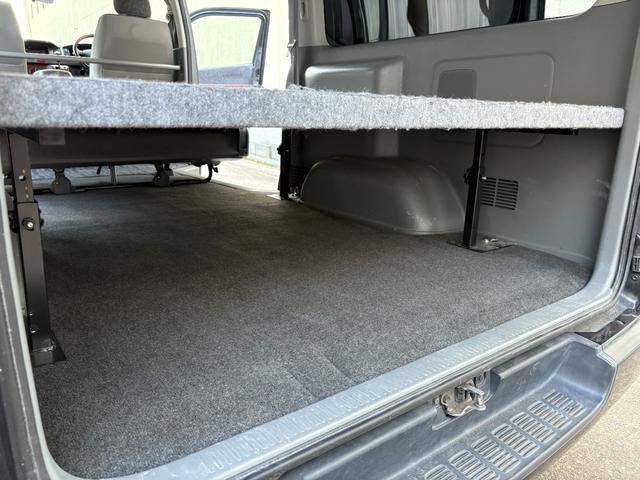 ハイエースバン ロングスーパーＧＬ　ディーゼルターボ★ＤＰＦ無★ＡＴ★純正新品ヘッドライト装着★新品タイヤ★ベッドキット★キーレス★カロッツェリア製新品ディスプレイオーディオ装着★アップルカープレイ★Ｂｌｕｅｔｏｏｔｈ★Ｗエアコン★（43枚目）