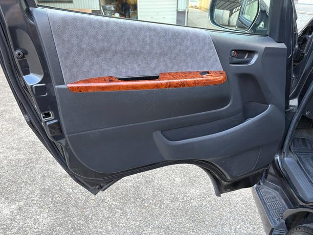 ハイエースバン ロングスーパーＧＬ　ディーゼルターボ★ＤＰＦ無★ＡＴ★純正新品ヘッドライト装着★新品タイヤ★ベッドキット★キーレス★カロッツェリア製新品ディスプレイオーディオ装着★アップルカープレイ★Ｂｌｕｅｔｏｏｔｈ★Ｗエアコン★（54枚目）