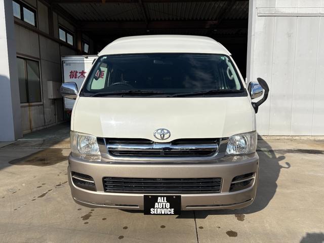 ハイエースワゴン グランドキャビン 実走行4万km台★修復歴無★パールII★パワースライドドア★10人乗り★ナビ★バックカメラ★フリップダウンモニター★レザー調シートカバー★オートステップ★ワイドスーパーロングハイルーフ★フルサイズ★(9枚目)