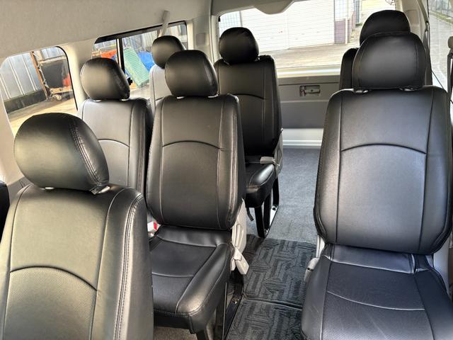 ハイエースワゴン グランドキャビン 実走行4万km台★修復歴無★パールII★パワースライドドア★10人乗り★ナビ★バックカメラ★フリップダウンモニター★レザー調シートカバー★オートステップ★ワイドスーパーロングハイルーフ★フルサイズ★(23枚目)