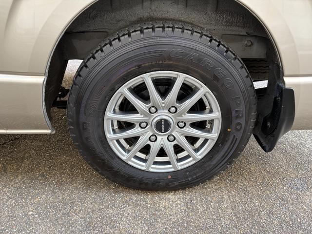 ハイエースワゴン グランドキャビン 実走行4万km台★修復歴無★パールII★パワースライドドア★10人乗り★ナビ★バックカメラ★フリップダウンモニター★レザー調シートカバー★オートステップ★ワイドスーパーロングハイルーフ★フルサイズ★(31枚目)