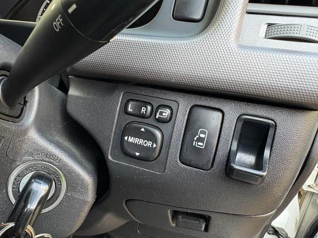 ハイエースワゴン グランドキャビン 実走行4万km台★修復歴無★パールII★パワースライドドア★10人乗り★ナビ★バックカメラ★フリップダウンモニター★レザー調シートカバー★オートステップ★ワイドスーパーロングハイルーフ★フルサイズ★(41枚目)