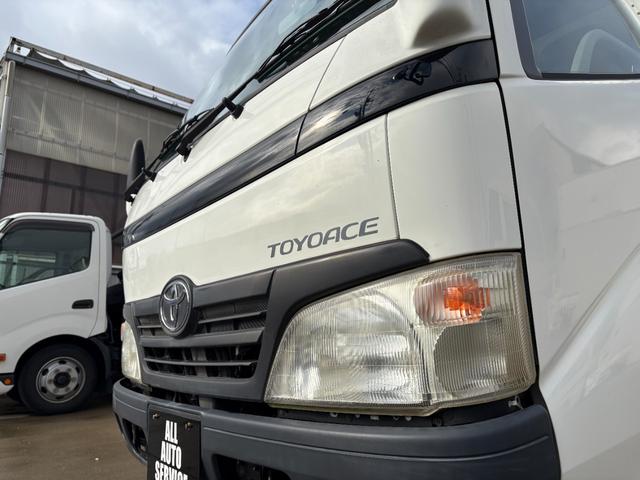トヨエース 　２トンアルミバン★実走行４．５万ｋｍ★修復歴無★最大積載量２０００ｋｇ★５速ＭＴ★２７００ｃｃガソリンエンジン★荷箱内側替え施工仕上げ★車両総重量４５３５ｋｇ★５トン未満免許★ＥＴＣ★３人乗★（11枚目）