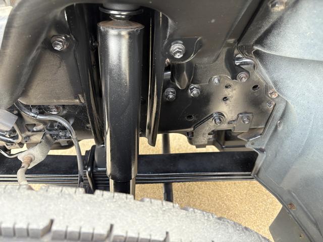 トヨエース 　２トンアルミバン★実走行４．５万ｋｍ★修復歴無★最大積載量２０００ｋｇ★５速ＭＴ★２７００ｃｃガソリンエンジン★荷箱内側替え施工仕上げ★車両総重量４５３５ｋｇ★５トン未満免許★ＥＴＣ★３人乗★（22枚目）