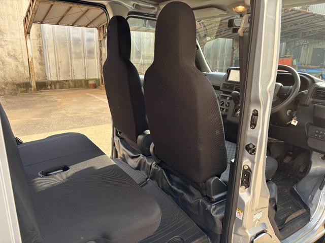 ハイゼットカーゴ DX 修復歴無★スマートアシスト★走行0.6万km台★ハイルーフ★ナビ★Bluetooth対応★前後2カメラドライブレコーダー★12インチアルミホイール★LEDヘッドライトバルブ★衝突軽減ブレーキ★キーレス(24枚目)