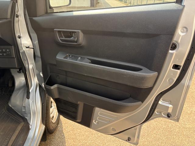 ハイゼットカーゴ DX 修復歴無★スマートアシスト★走行0.6万km台★ハイルーフ★ナビ★Bluetooth対応★前後2カメラドライブレコーダー★12インチアルミホイール★LEDヘッドライトバルブ★衝突軽減ブレーキ★キーレス(31枚目)