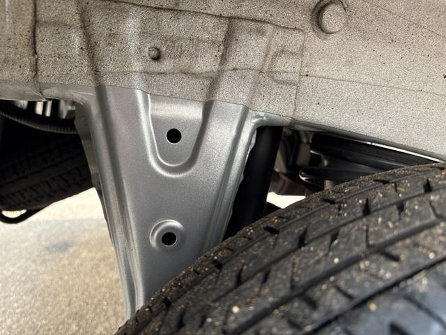 ハイゼットカーゴ DX 修復歴無★スマートアシスト★走行0.6万km台★ハイルーフ★ナビ★Bluetooth対応★前後2カメラドライブレコーダー★12インチアルミホイール★LEDヘッドライトバルブ★衝突軽減ブレーキ★キーレス(45枚目)