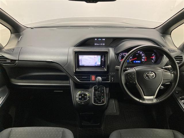 ヴォクシー Ｖ　４ＷＤ　フルセグ　メモリーナビ　ＤＶＤ再生　ミュージックプレイヤー接続可　後席モニター　ＥＴＣ　電動スライドドア　ＬＥＤヘッドランプ　ウオークスルー　乗車定員８人　３列シート　アイドリングストップ（3枚目）