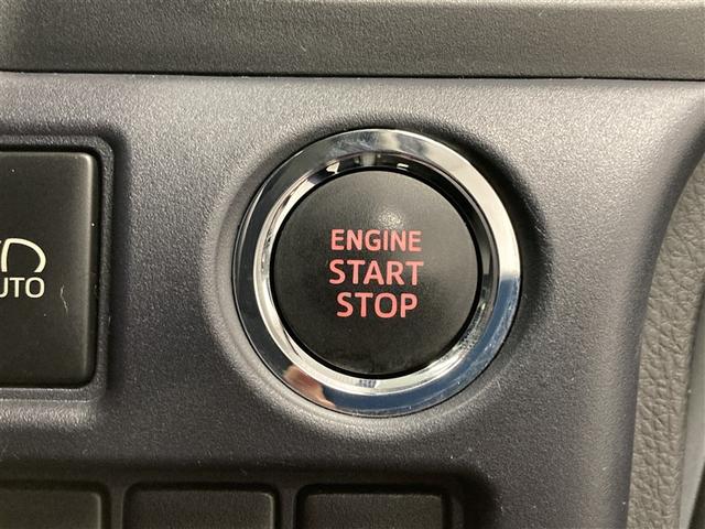 ヴォクシー Ｖ　４ＷＤ　フルセグ　メモリーナビ　ＤＶＤ再生　ミュージックプレイヤー接続可　後席モニター　ＥＴＣ　電動スライドドア　ＬＥＤヘッドランプ　ウオークスルー　乗車定員８人　３列シート　アイドリングストップ（16枚目）