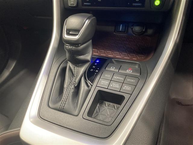 RAV4 G サンルーフ 4WD ミュージックプレイヤー接続可 バックカメラ 衝突被害軽減システム ETC LEDヘッドランプ(28枚目)