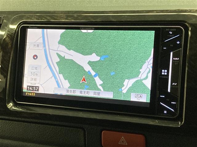 ハイエースバン スーパーＧＬ　ダークプライムＩＩ　４ＷＤ　フルセグ　メモリーナビ　ＤＶＤ再生　ミュージックプレイヤー接続可　バックカメラ　衝突被害軽減システム　ＥＴＣ　両側電動スライド　ＬＥＤヘッドランプ　ワンオーナー　ディーゼル（4枚目）