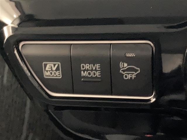 プリウス Ｓセーフティプラス　フルセグ　メモリーナビ　ＤＶＤ再生　ミュージックプレイヤー接続可　バックカメラ　衝突被害軽減システム　ＥＴＣ　ドラレコ　ＬＥＤヘッドランプ　ワンオーナー（20枚目）