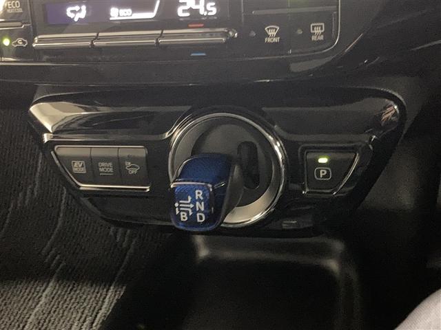 プリウス Ｓセーフティプラス　フルセグ　メモリーナビ　ＤＶＤ再生　ミュージックプレイヤー接続可　バックカメラ　衝突被害軽減システム　ＥＴＣ　ドラレコ　ＬＥＤヘッドランプ　ワンオーナー（21枚目）