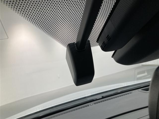 プリウス Ｓセーフティプラス　フルセグ　メモリーナビ　ＤＶＤ再生　ミュージックプレイヤー接続可　バックカメラ　衝突被害軽減システム　ＥＴＣ　ドラレコ　ＬＥＤヘッドランプ　ワンオーナー（25枚目）