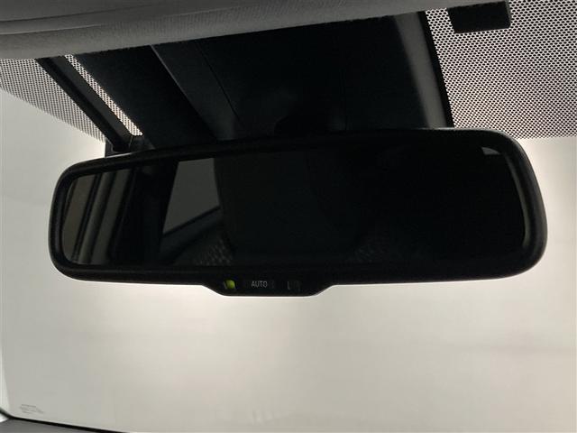 プリウス Ｓセーフティプラス　フルセグ　メモリーナビ　ＤＶＤ再生　ミュージックプレイヤー接続可　バックカメラ　衝突被害軽減システム　ＥＴＣ　ドラレコ　ＬＥＤヘッドランプ　ワンオーナー（26枚目）