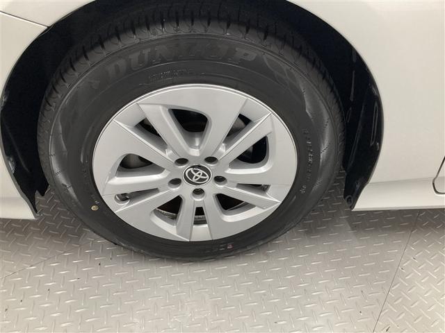 プリウス Ｓセーフティプラス　フルセグ　メモリーナビ　ＤＶＤ再生　ミュージックプレイヤー接続可　バックカメラ　衝突被害軽減システム　ＥＴＣ　ドラレコ　ＬＥＤヘッドランプ　ワンオーナー（27枚目）