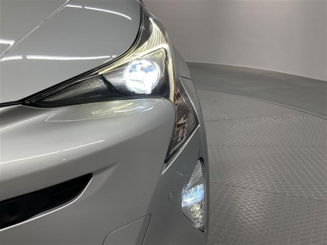 プリウス Ｓセーフティプラス　フルセグ　メモリーナビ　ＤＶＤ再生　ミュージックプレイヤー接続可　バックカメラ　衝突被害軽減システム　ＥＴＣ　ドラレコ　ＬＥＤヘッドランプ　ワンオーナー（28枚目）