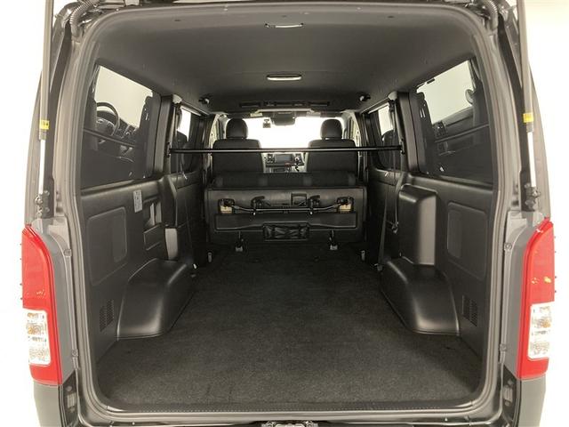 ハイエースバン スーパーGL ダークプライムII 4WD フルセグ メモリーナビ DVD再生 ミュージックプレイヤー接続可 バックカメラ 衝突被害軽減システム ETC 両側電動スライド LEDヘッドランプ フルエアロ ディーゼル(8枚目)
