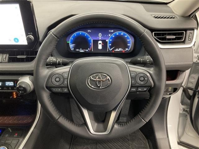 RAV4 G Zパッケージ サンルーフ 4WD ミュージックプレイヤー接続可 バックカメラ 衝突被害軽減システム ETC ドラレコ LEDヘッドランプ(18枚目)