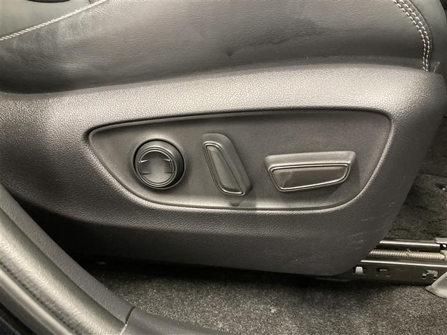 ＲＡＶ４ Ｇ　４ＷＤ　ミュージックプレイヤー接続可　バックカメラ　衝突被害軽減システム　ＥＴＣ　ＬＥＤヘッドランプ　ワンオーナー　フルエアロ（12枚目）