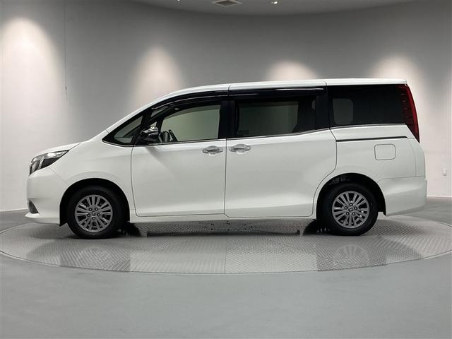 エスクァイア Ｇｉ　ブラックテーラード　フルセグ　メモリーナビ　ＤＶＤ再生　ミュージックプレイヤー接続可　バックカメラ　衝突被害軽減システム　ＥＴＣ　両側電動スライド　ＬＥＤヘッドランプ　ウオークスルー　乗車定員７人　３列シート（6枚目）