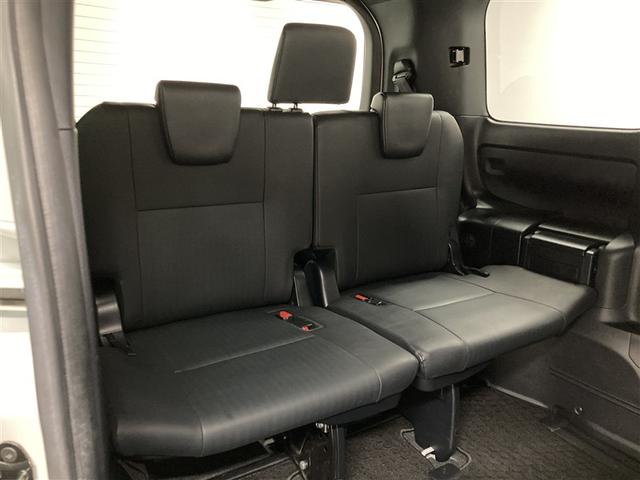 エスクァイア Ｇｉ　ブラックテーラード　フルセグ　メモリーナビ　ＤＶＤ再生　ミュージックプレイヤー接続可　バックカメラ　衝突被害軽減システム　ＥＴＣ　両側電動スライド　ＬＥＤヘッドランプ　ウオークスルー　乗車定員７人　３列シート（13枚目）