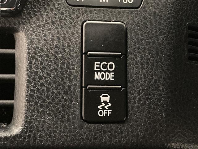 エスクァイア Ｇｉ　ブラックテーラード　フルセグ　メモリーナビ　ＤＶＤ再生　ミュージックプレイヤー接続可　バックカメラ　衝突被害軽減システム　ＥＴＣ　両側電動スライド　ＬＥＤヘッドランプ　ウオークスルー　乗車定員７人　３列シート（23枚目）