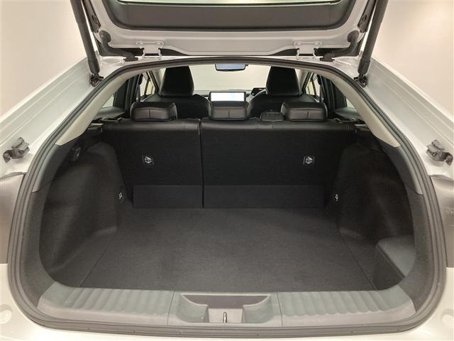 プリウス Ｚ　４ＷＤ　ミュージックプレイヤー接続可　バックカメラ　衝突被害軽減システム　ＥＴＣ　ドラレコ　ＬＥＤヘッドランプ　ワンオーナー（8枚目）