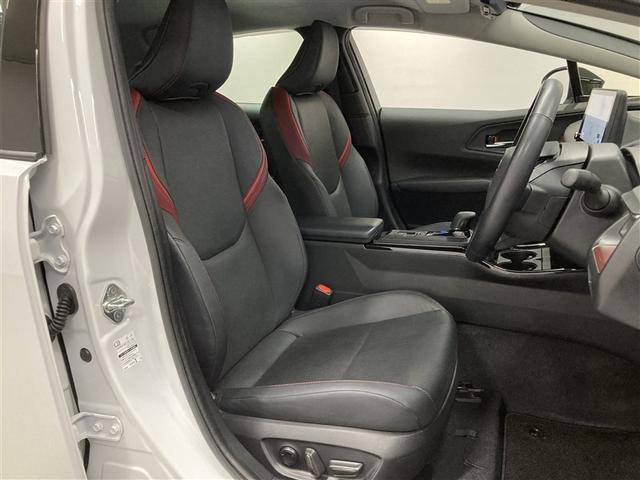 プリウス Ｚ　４ＷＤ　ミュージックプレイヤー接続可　バックカメラ　衝突被害軽減システム　ＥＴＣ　ドラレコ　ＬＥＤヘッドランプ　ワンオーナー（12枚目）