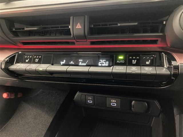 プリウス Ｚ　４ＷＤ　ミュージックプレイヤー接続可　バックカメラ　衝突被害軽減システム　ＥＴＣ　ドラレコ　ＬＥＤヘッドランプ　ワンオーナー（31枚目）