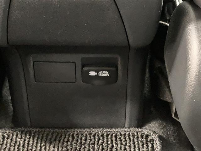 プリウス Ｚ　４ＷＤ　ミュージックプレイヤー接続可　バックカメラ　衝突被害軽減システム　ＥＴＣ　ドラレコ　ＬＥＤヘッドランプ　ワンオーナー（34枚目）